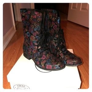 Steve Madden Troopa Floral Boots - Size 9